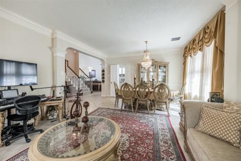 13719 Country Green Court Houston TX 77059