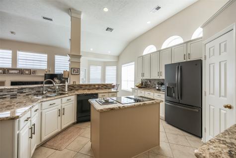 13719 Country Green Court Houston TX 77059