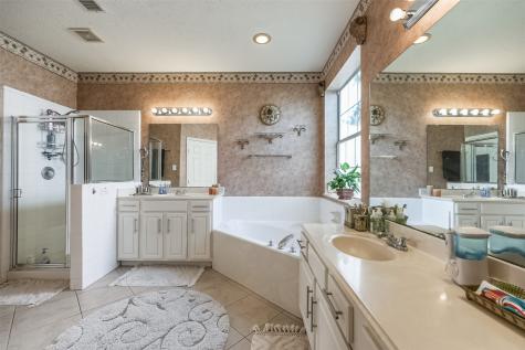 13719 Country Green Court Houston TX 77059