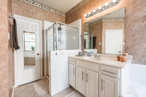 13719 Country Green Court Houston TX 77059