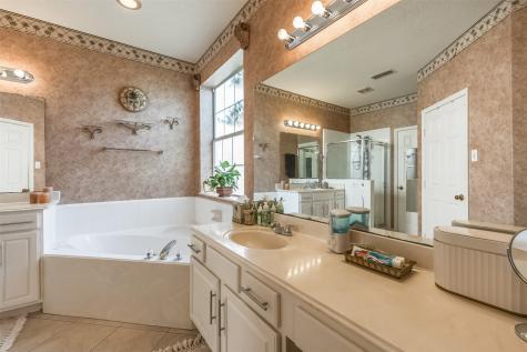 13719 Country Green Court Houston TX 77059