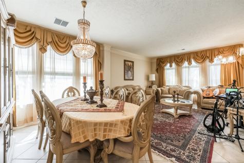 13719 Country Green Court Houston TX 77059