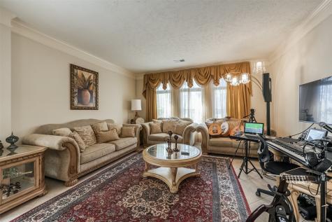13719 Country Green Court Houston TX 77059