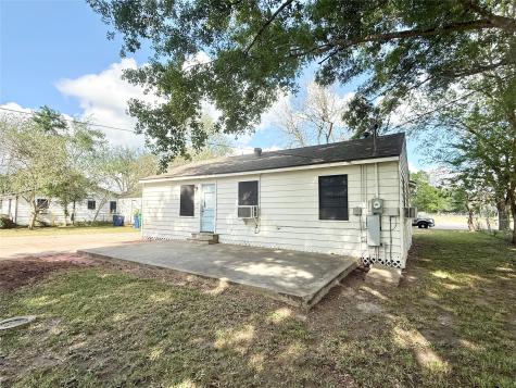 832 S Anderson Street Angleton TX 77515