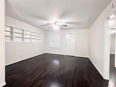 832 S Anderson Street Angleton TX 77515
