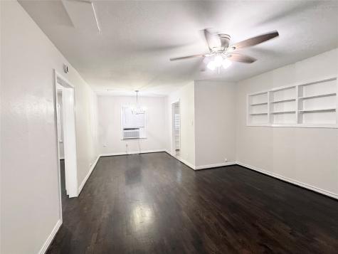 832 S Anderson Street Angleton TX 77515