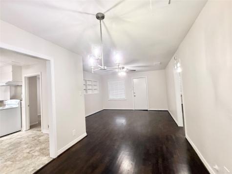 832 S Anderson Street Angleton TX 77515