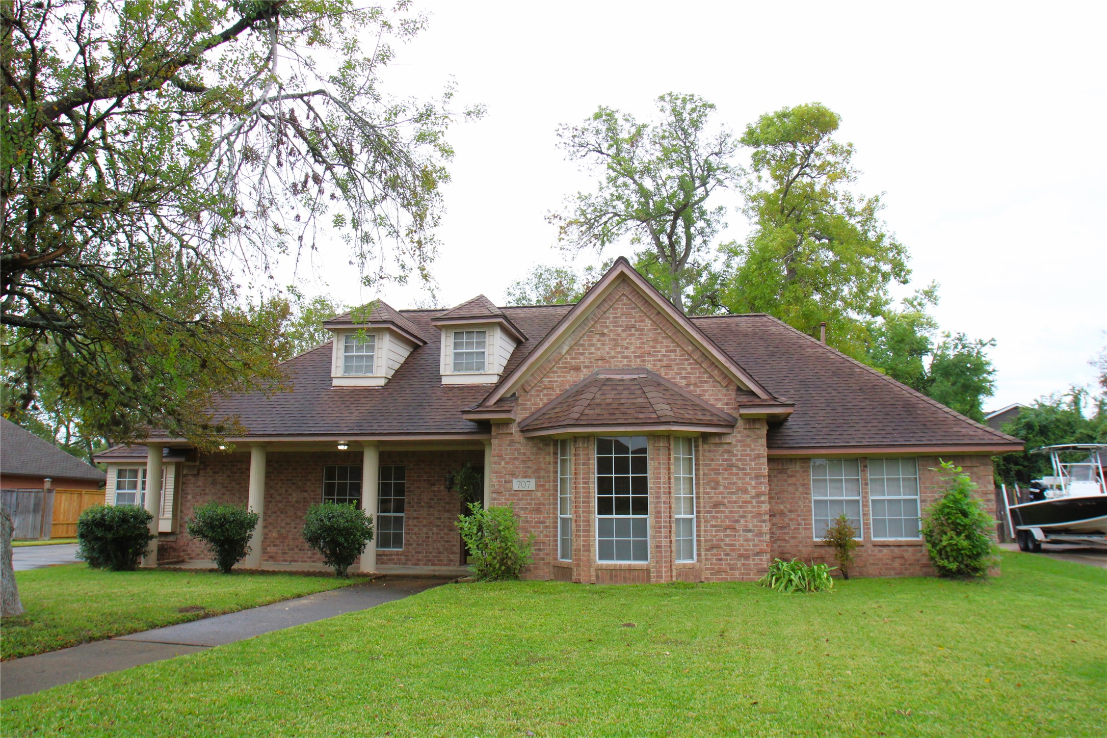 707 Walnut Street Lake Jackson TX 77566