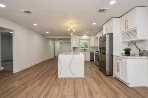 6834 Saint Augustine Street Houston TX 77021