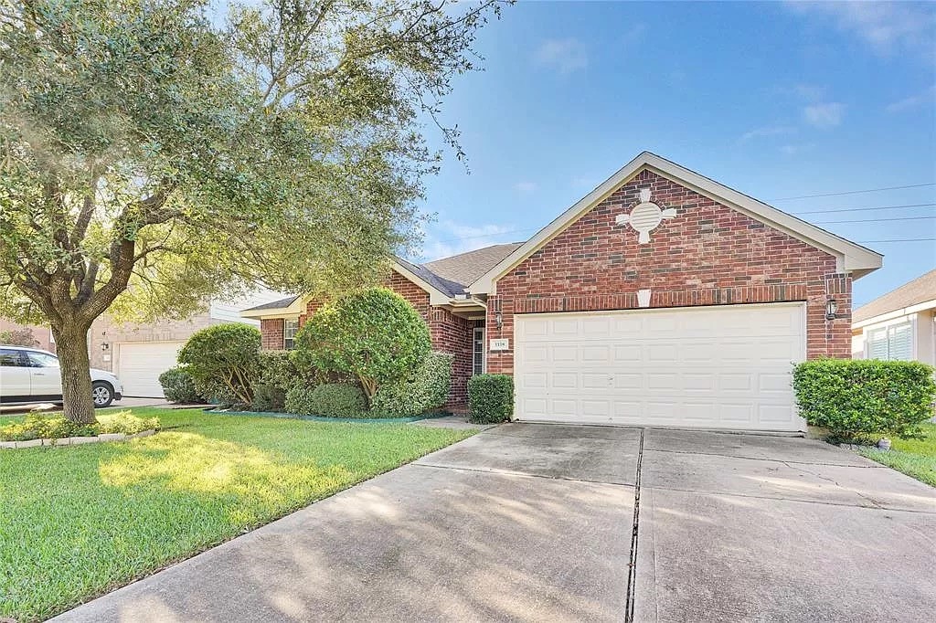 3338 Worthington Drive Pearland TX 77584