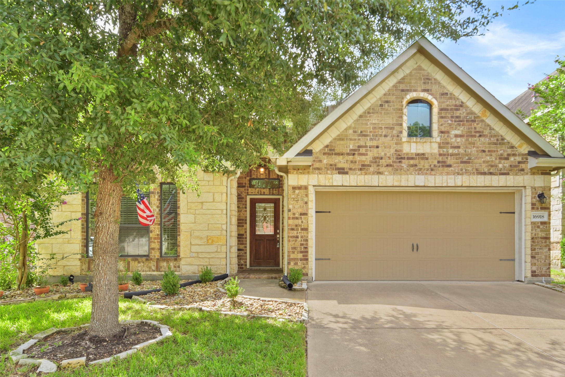16918 Lake Arlington Lane Houston TX 77044