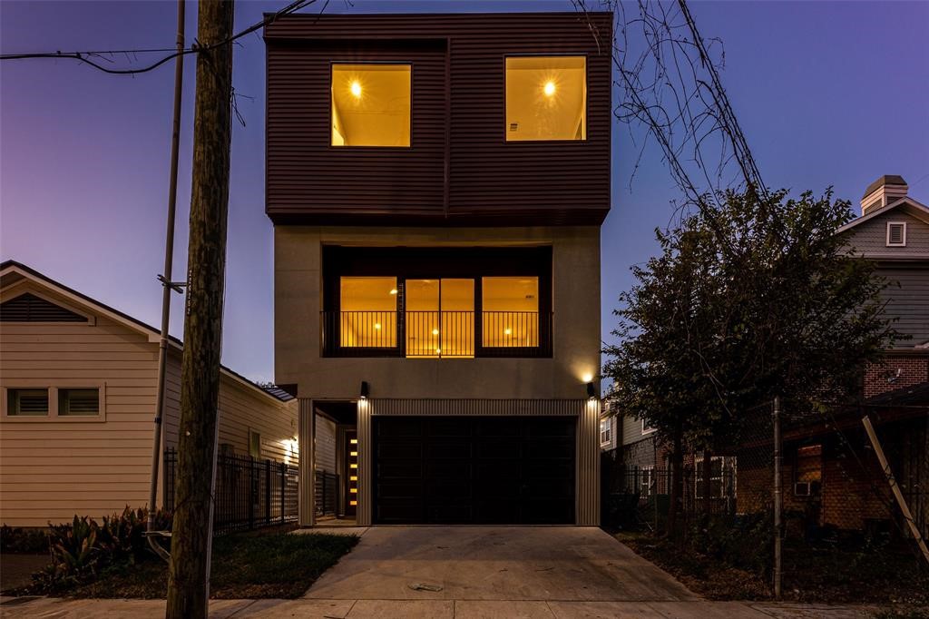 1610 Victor Street Houston TX 77019