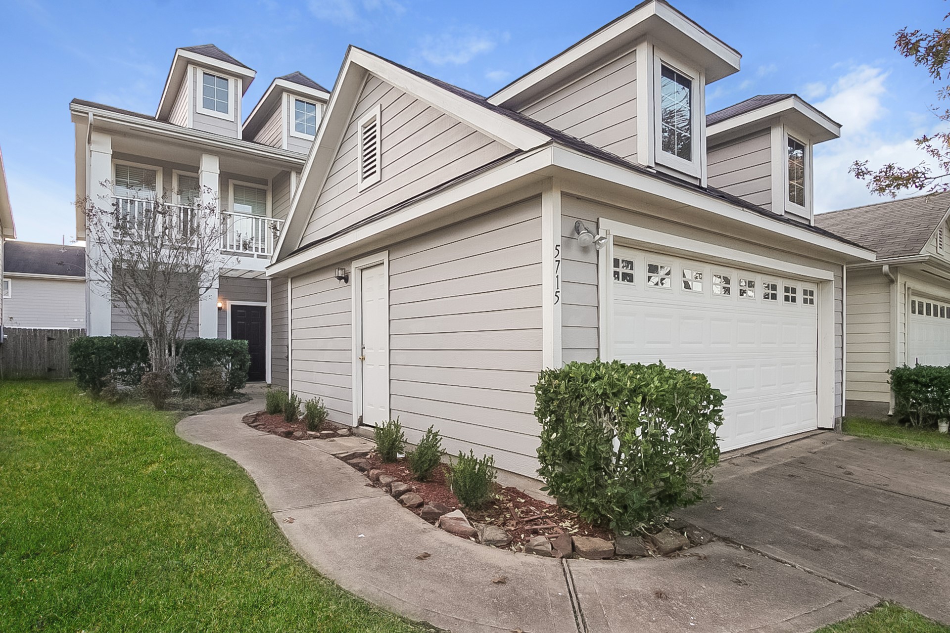 5715 River Peak Missouri City TX 77459