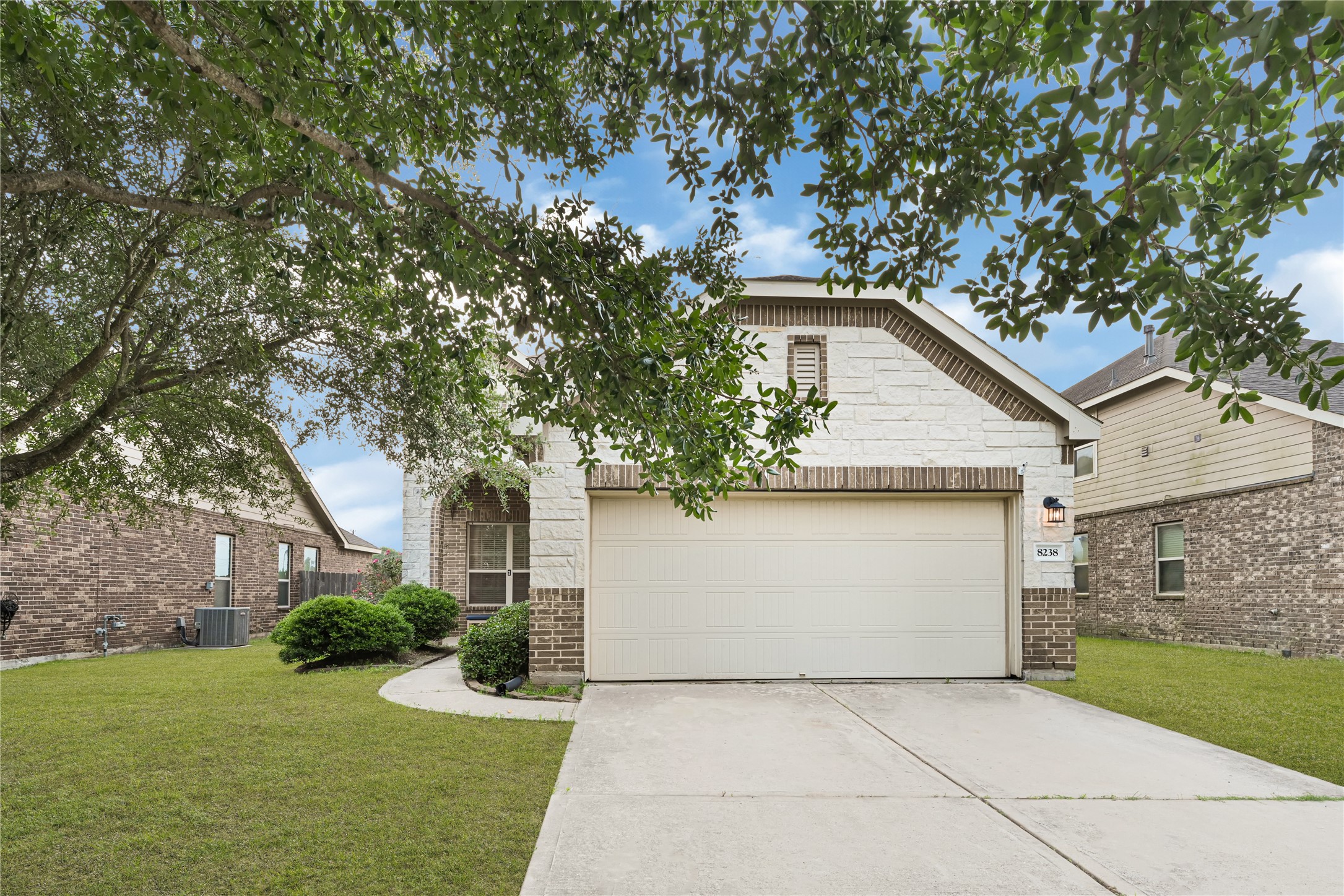 8238 Bay Run Avenue Baytown TX 77521