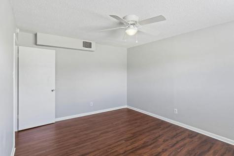 932 7th Avenue N 6 Texas City TX 77590