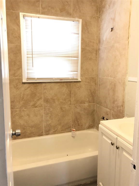 2106 Bleker Street Houston TX 77026