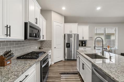 25610 Pinyon Hill Trail Tomball TX 77375