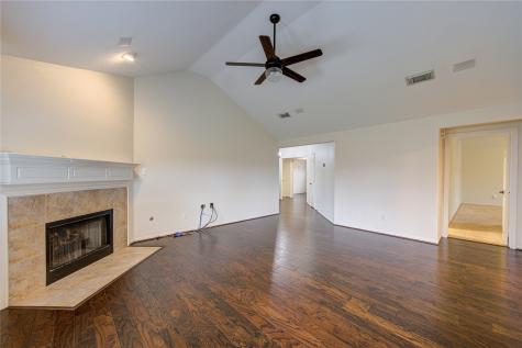 2981 Creek Falls Court Pearland TX 77581