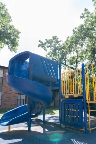200 Hallow Tree Lane 603-2 Houston TX 77090