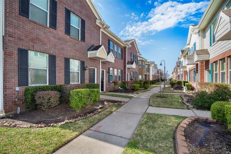2035 Kemah Village Drive Kemah TX 77565