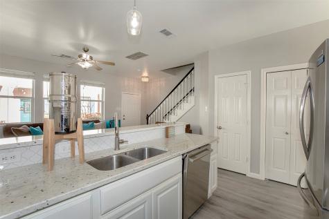 2035 Kemah Village Drive Kemah TX 77565