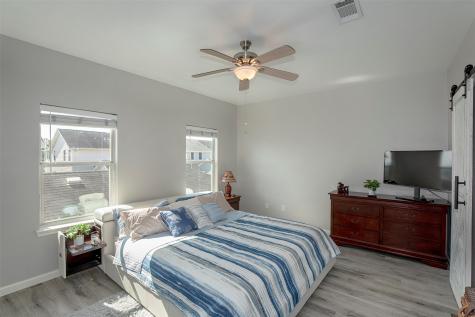 2035 Kemah Village Drive Kemah TX 77565