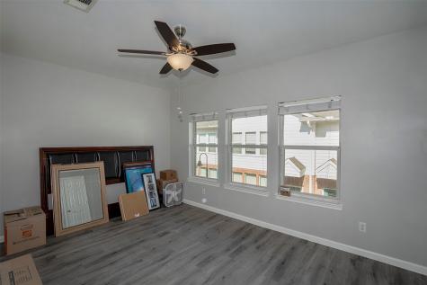 2035 Kemah Village Drive Kemah TX 77565