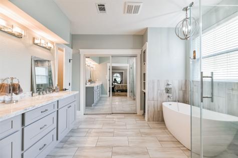 11642 Cypresswood Drive Houston TX 77070