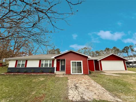 8 Piney Way Angleton TX 77515