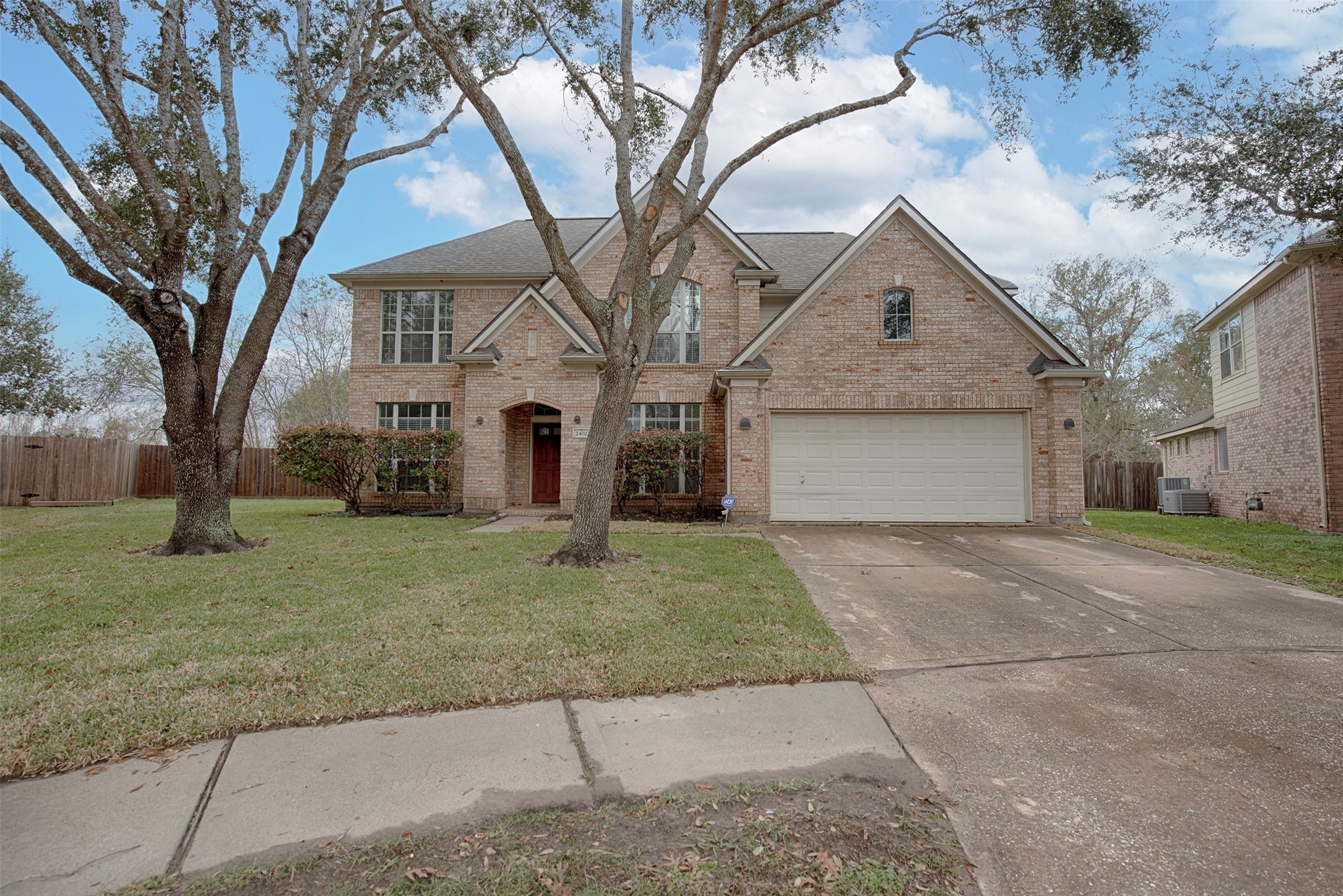 2402 Hidden Creek Drive Pearland TX 77581