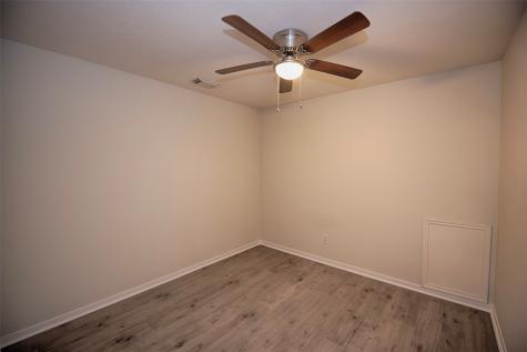 2402 Hidden Creek Drive Pearland TX 77581