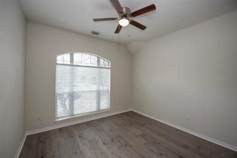 2402 Hidden Creek Drive Pearland TX 77581