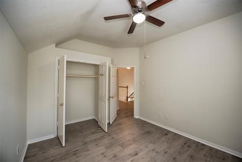 2402 Hidden Creek Drive Pearland TX 77581