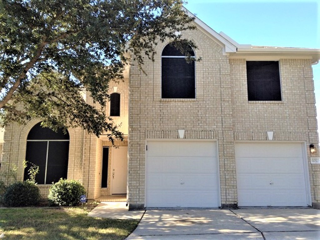 12527 Avery Vale Lane Houston TX 77014