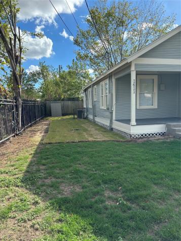 1411 W 34th Street Houston TX 77018