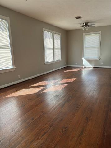 1411 W 34th Street Houston TX 77018