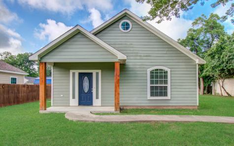 1127 Jackson Street Columbus TX 78934