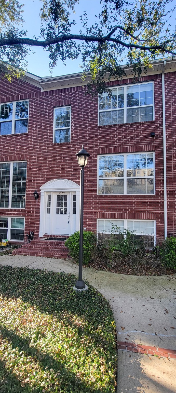 5319 Caroline Street Houston TX 77004