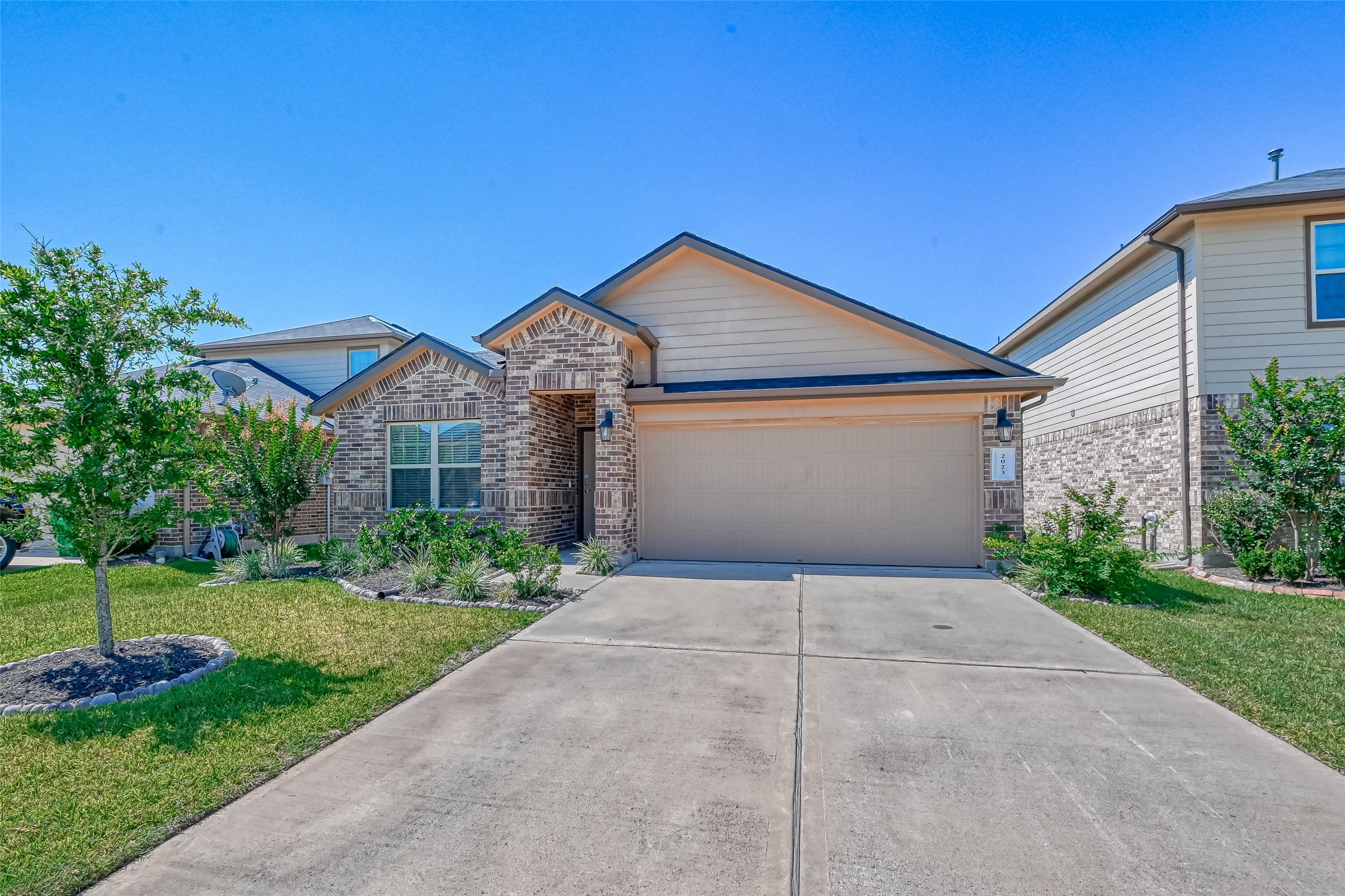 2023 Bravos Manor Lane Fresno TX 77545