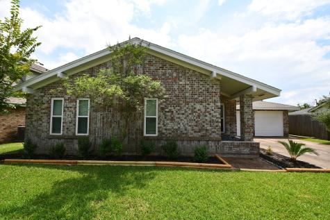 2017 Sunset Court N League City TX 77573