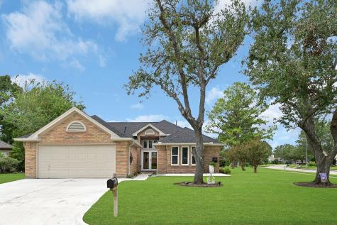 802 Birchview Court Pearland TX 77584