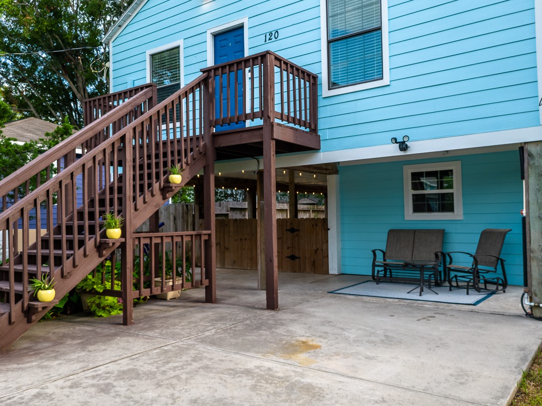 120 W 8th Street Kemah TX 77565