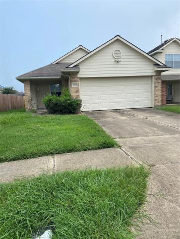 2819 Maybrook Hollow Lane Houston TX 77047