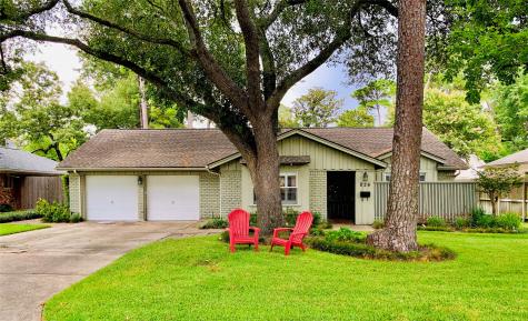 826 Saint Francis Lane Houston TX 77079