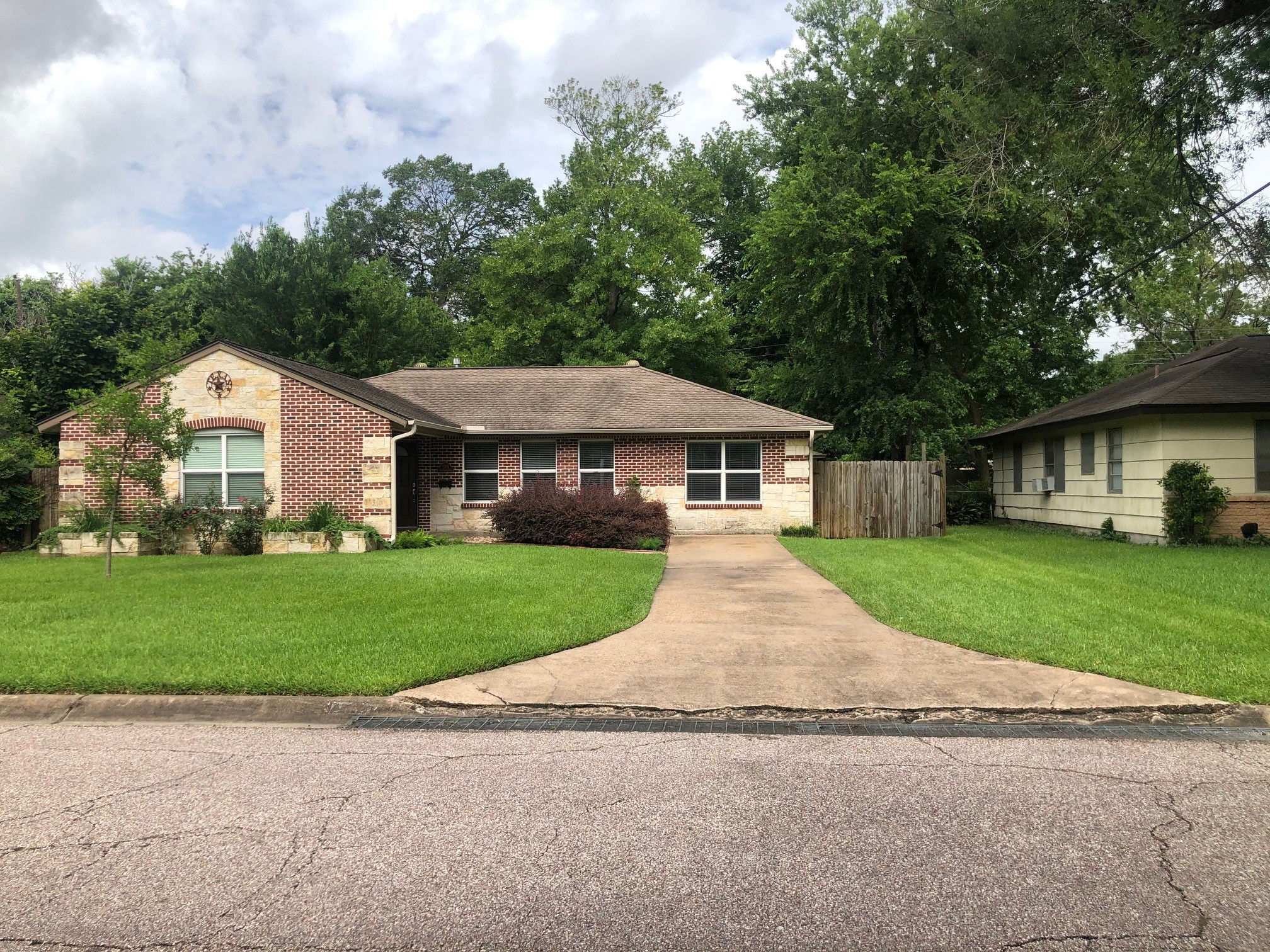 1209 Confederate Road Houston TX 77055