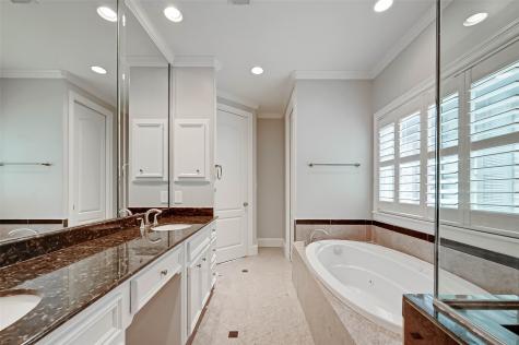 1916 Greenwich Place Drive Houston TX 77019