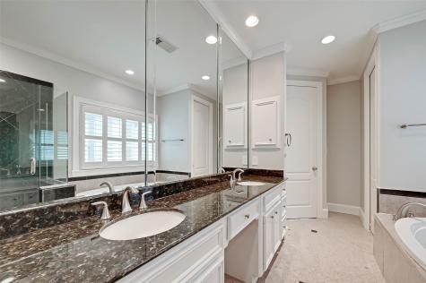 1916 Greenwich Place Drive Houston TX 77019