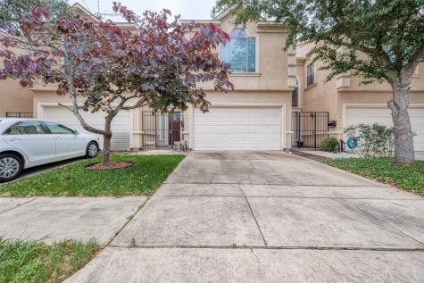 10717 Boardwalk Street Houston TX 77042