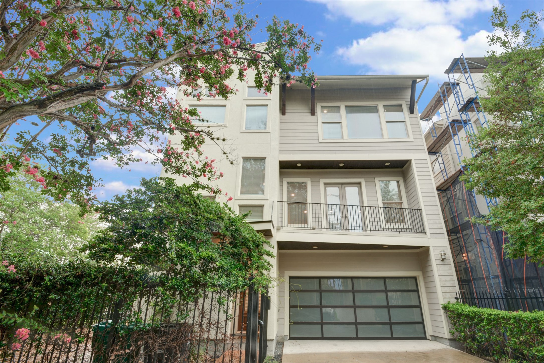 330 Patterson Street Houston TX 77007