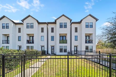 1136 Wycliffe Drive Houston TX 77043